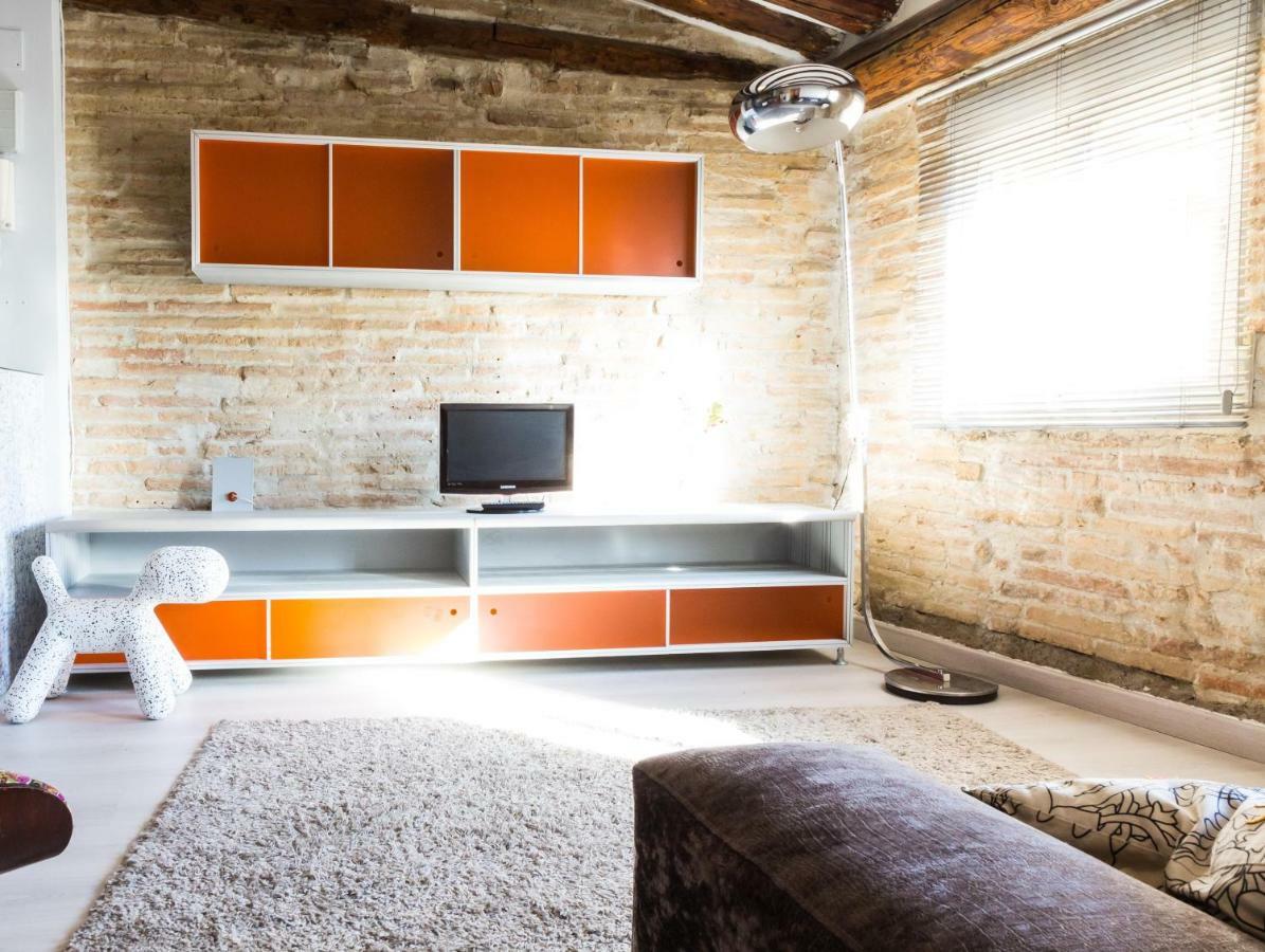 Fantastica Buhardilla Pz. Pilar Apartment Zaragoza Luaran gambar